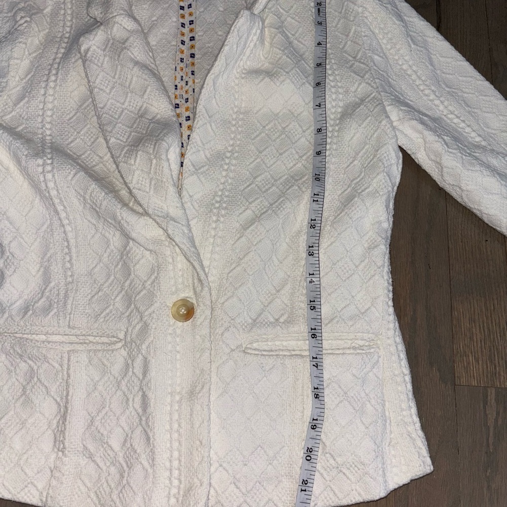 Lucky Brand White Quilted Blazer. Small - Picture 4 of 7